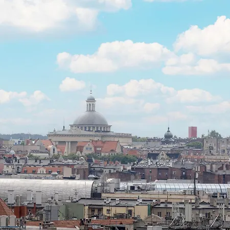 Spacious With Parking And Access To Gym And Sauna By Renters * كاتوفيتسه