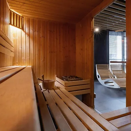 Sokolska Center With Parking And Access To Gym And Sauna By Renters