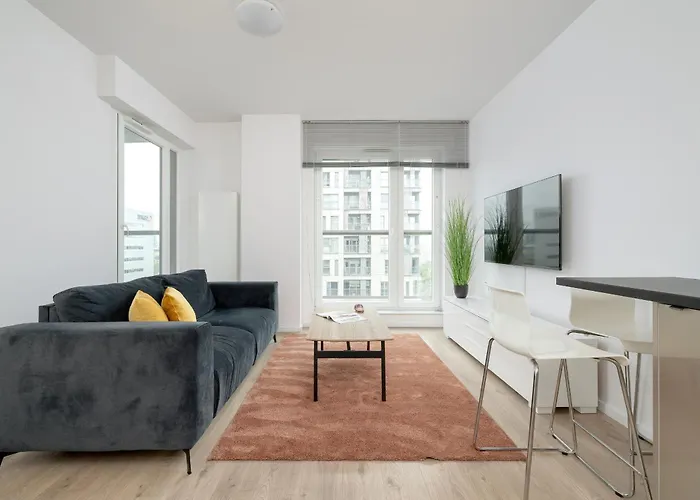 Apartment Sokolska City Center With Parking And Access To Gym And Sauna By Noclegi Renters