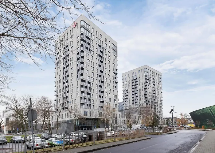 Sokolska Center With Parking And Access To Gym And Sauna By Renters 아파트 *